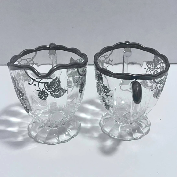 Vintage Silver City Sugar and Creamer with Silver Overlay Berries and Trim - Picture 4 of 7